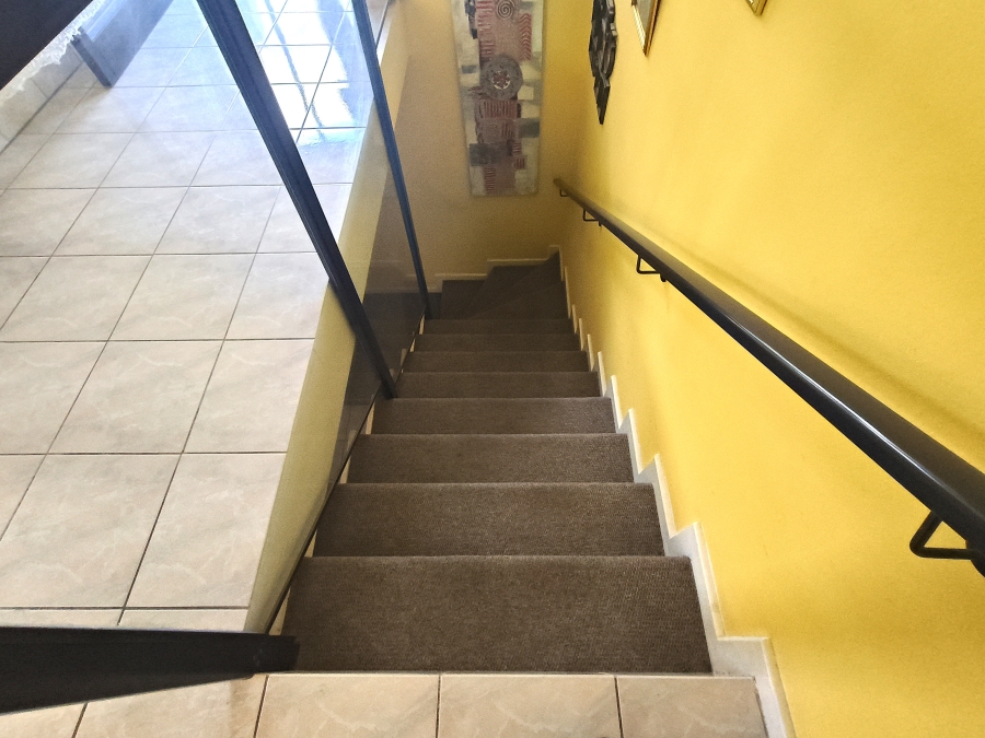 3 Bedroom Property for Sale in Mountainside Western Cape